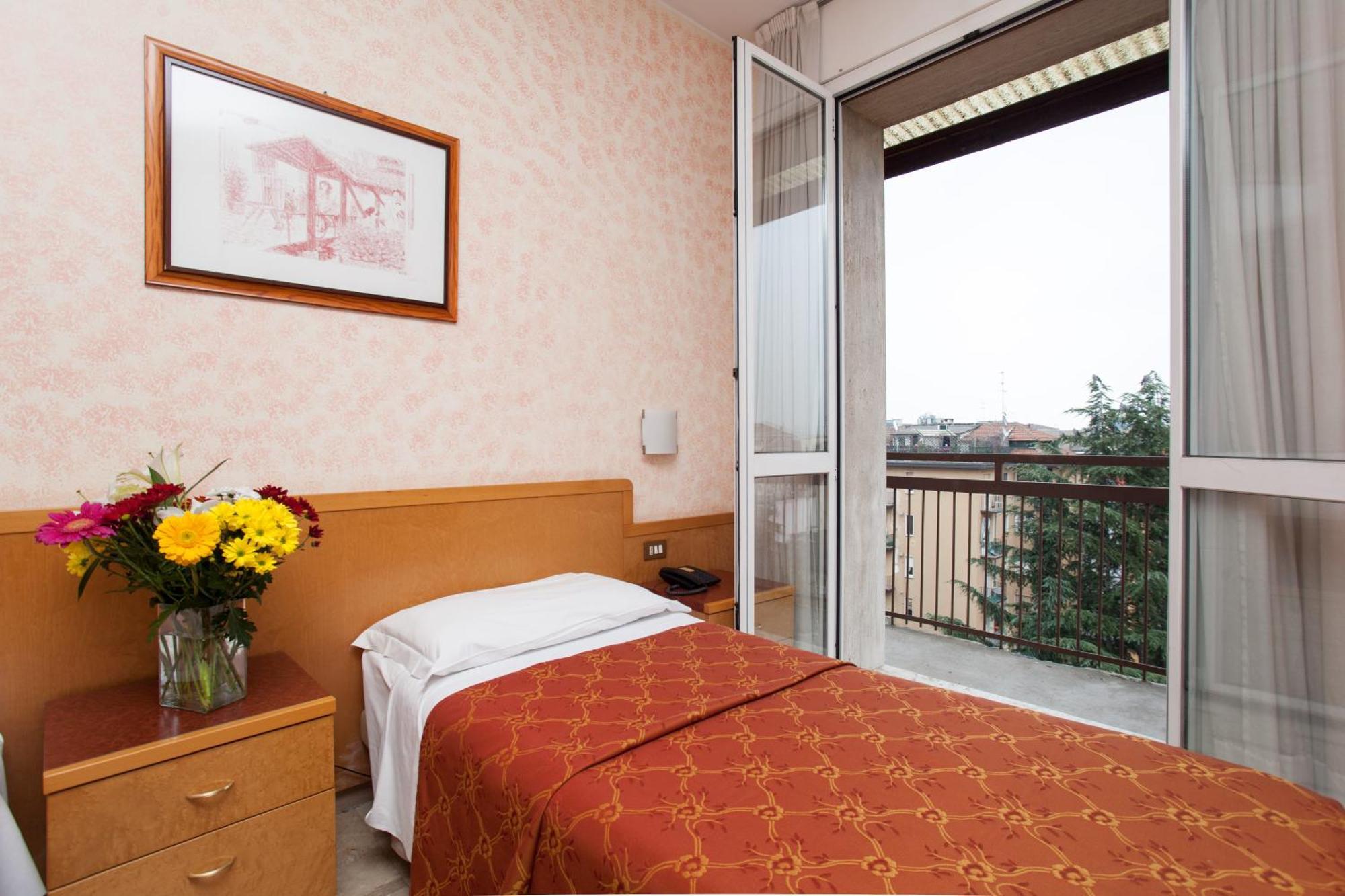 Ih Hotels Milano Aparthotel Argonne Park Extérieur photo